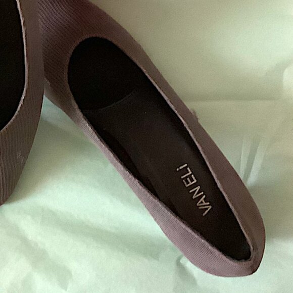 Van Eli Gray leather embossed Pumps - Picture 4 of 7